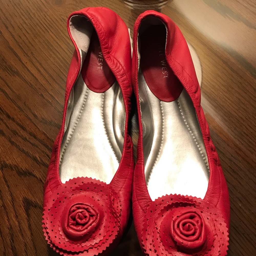 Nine West rose color shoes